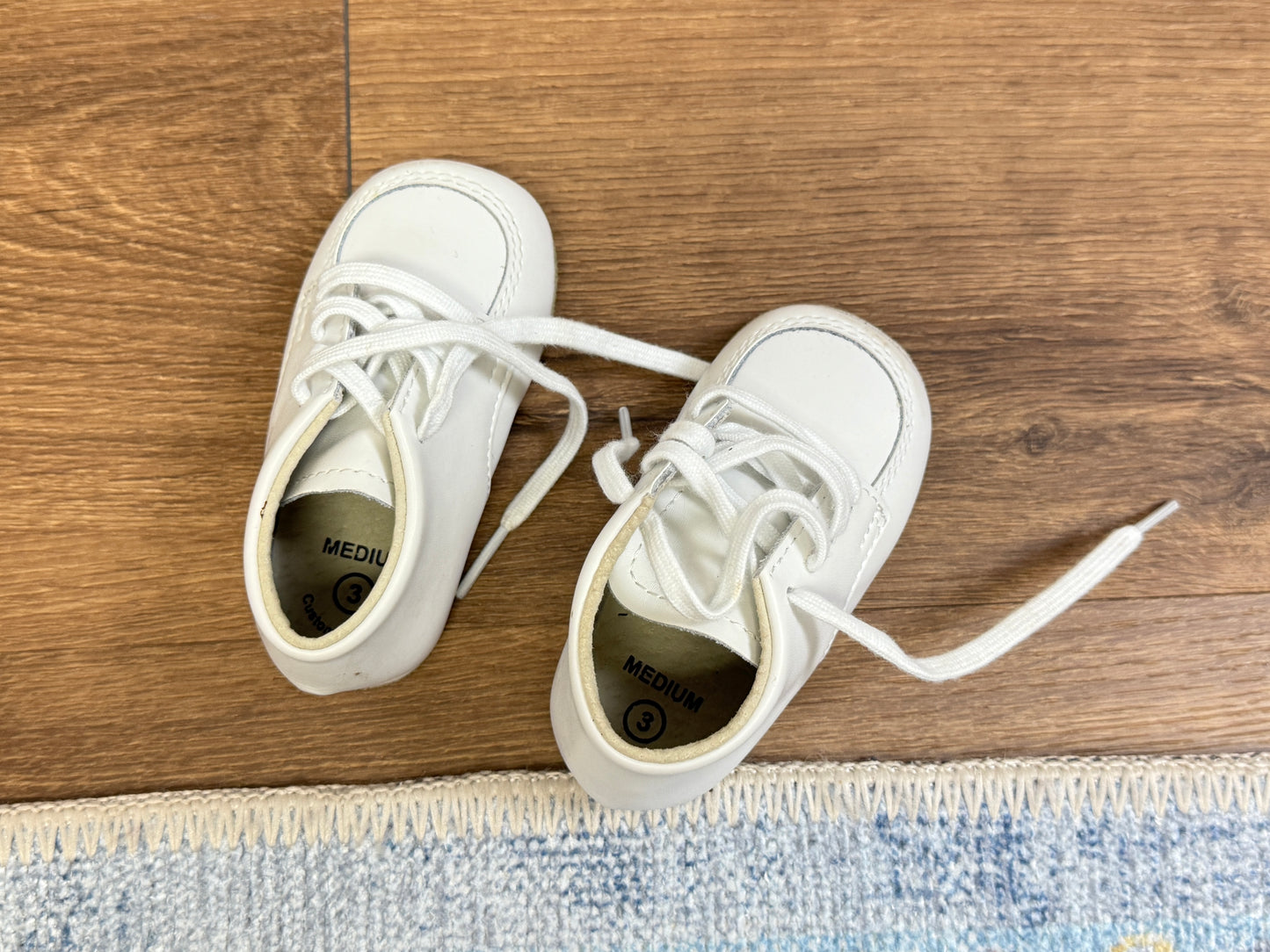 Footnotes 3 Seraph Walking Shoe