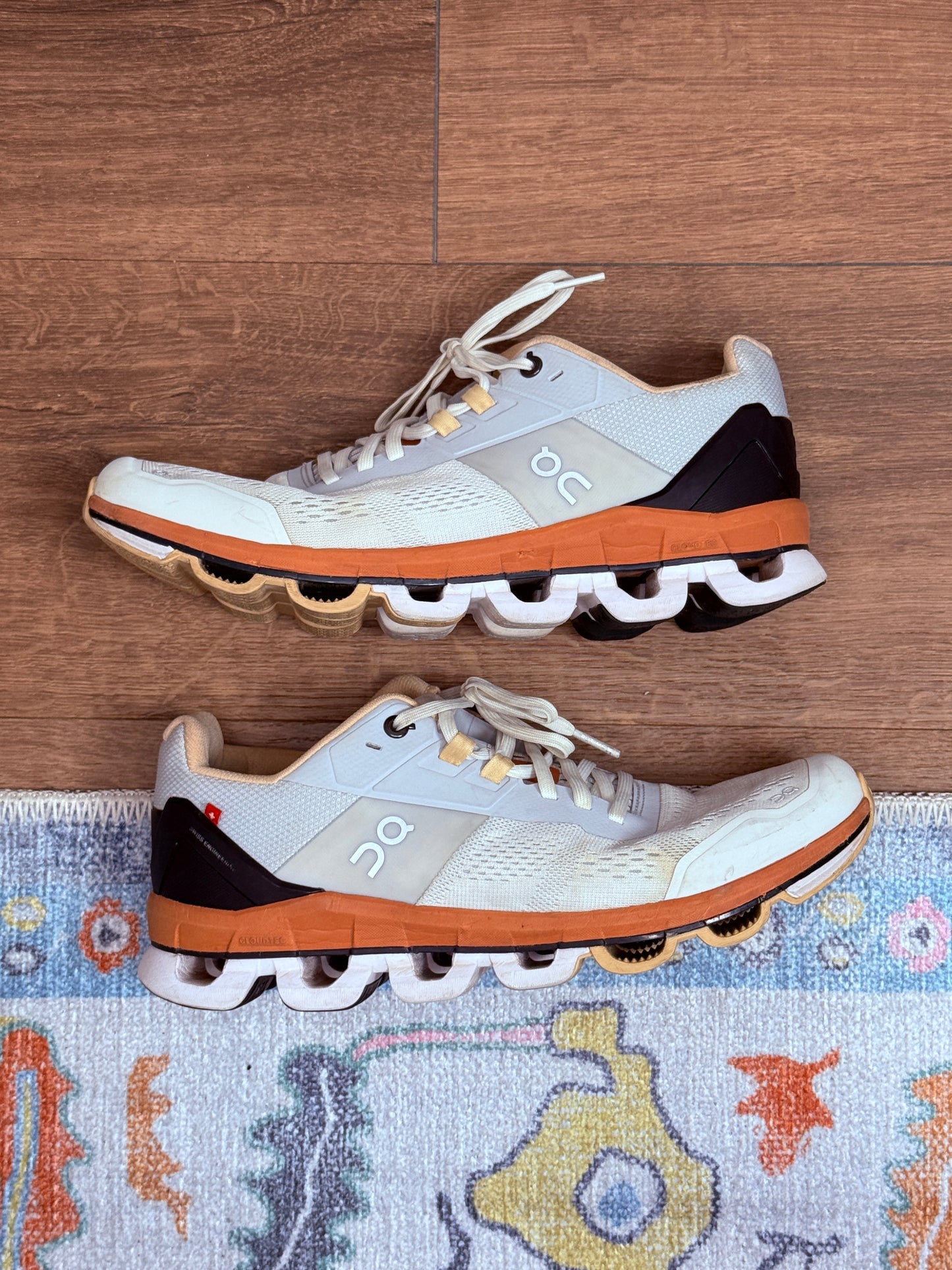 On Clouds 10 Sneakers